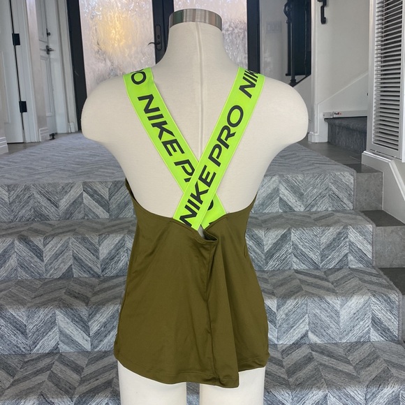 Nike Pro dri-fit work out Training elastika tank top - Picture 2 of 5